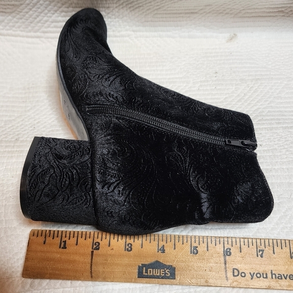 Unisa Caytea black printed velvet booties. Women's size 9.5. - Picture 6 of 16